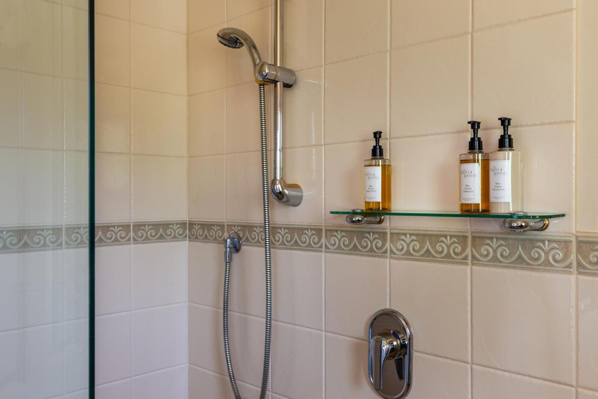 Olive Rabbit - Boutique Bed & Breakfast Turangi Esterno foto