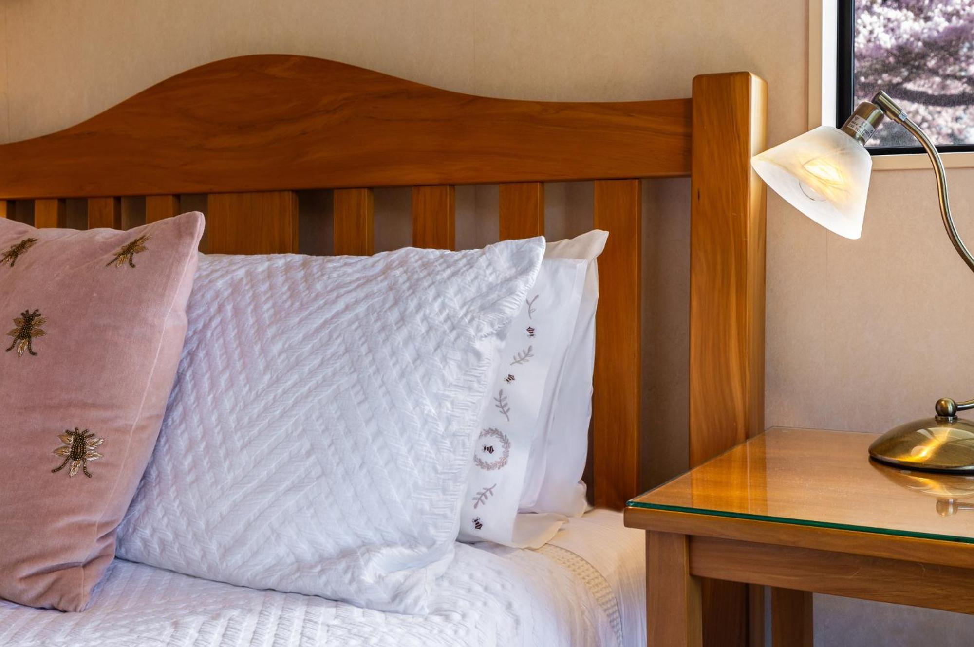 Olive Rabbit - Boutique Bed & Breakfast Turangi Esterno foto