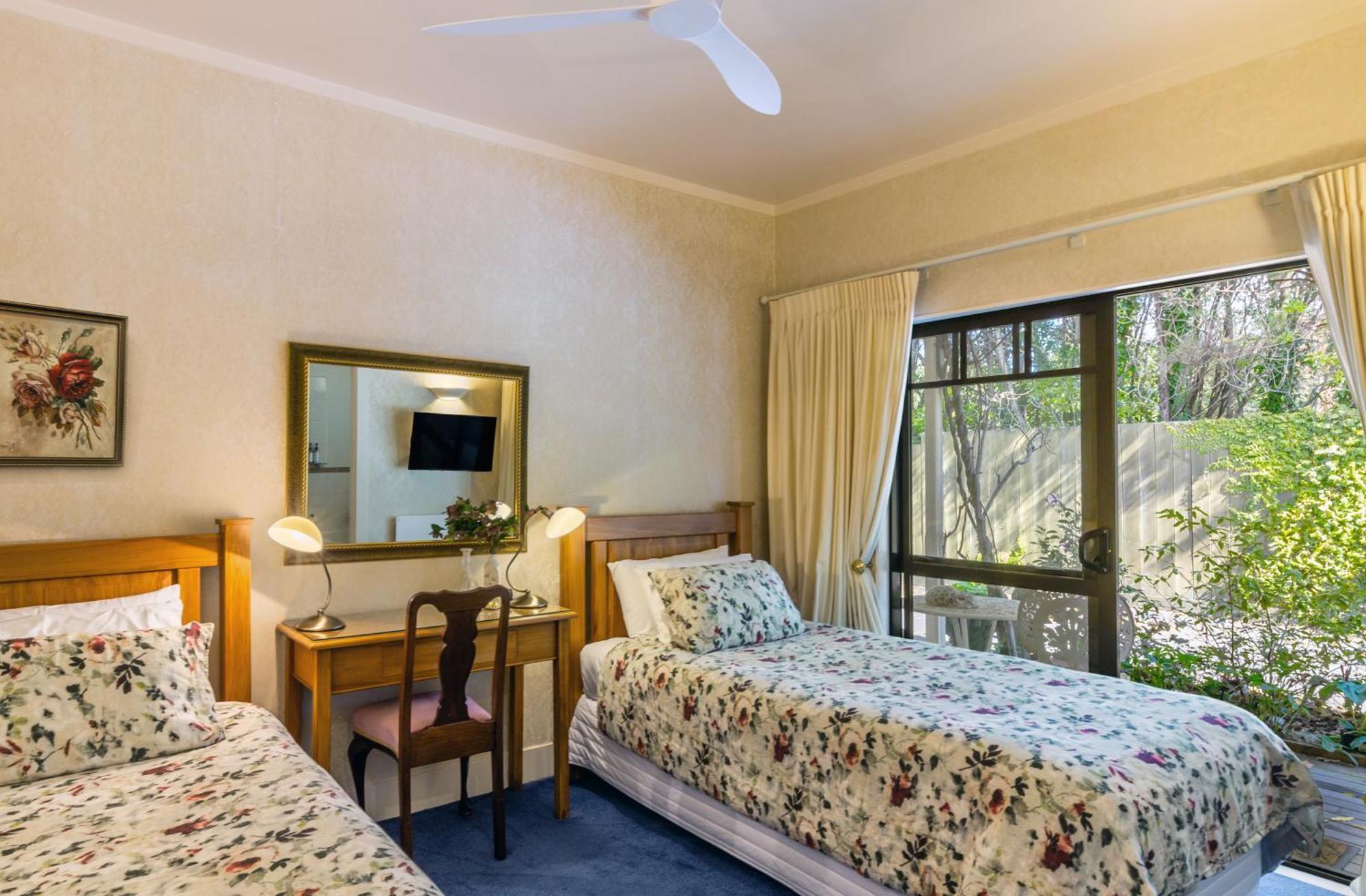 Olive Rabbit - Boutique Bed & Breakfast Turangi Esterno foto