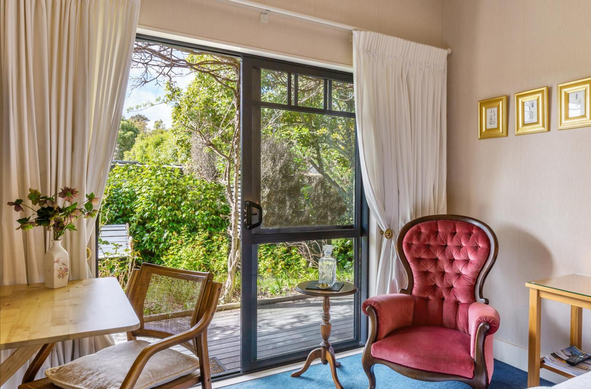 Olive Rabbit - Boutique Bed & Breakfast Turangi Esterno foto